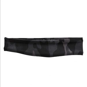 Athleta Vital Headband in Camo